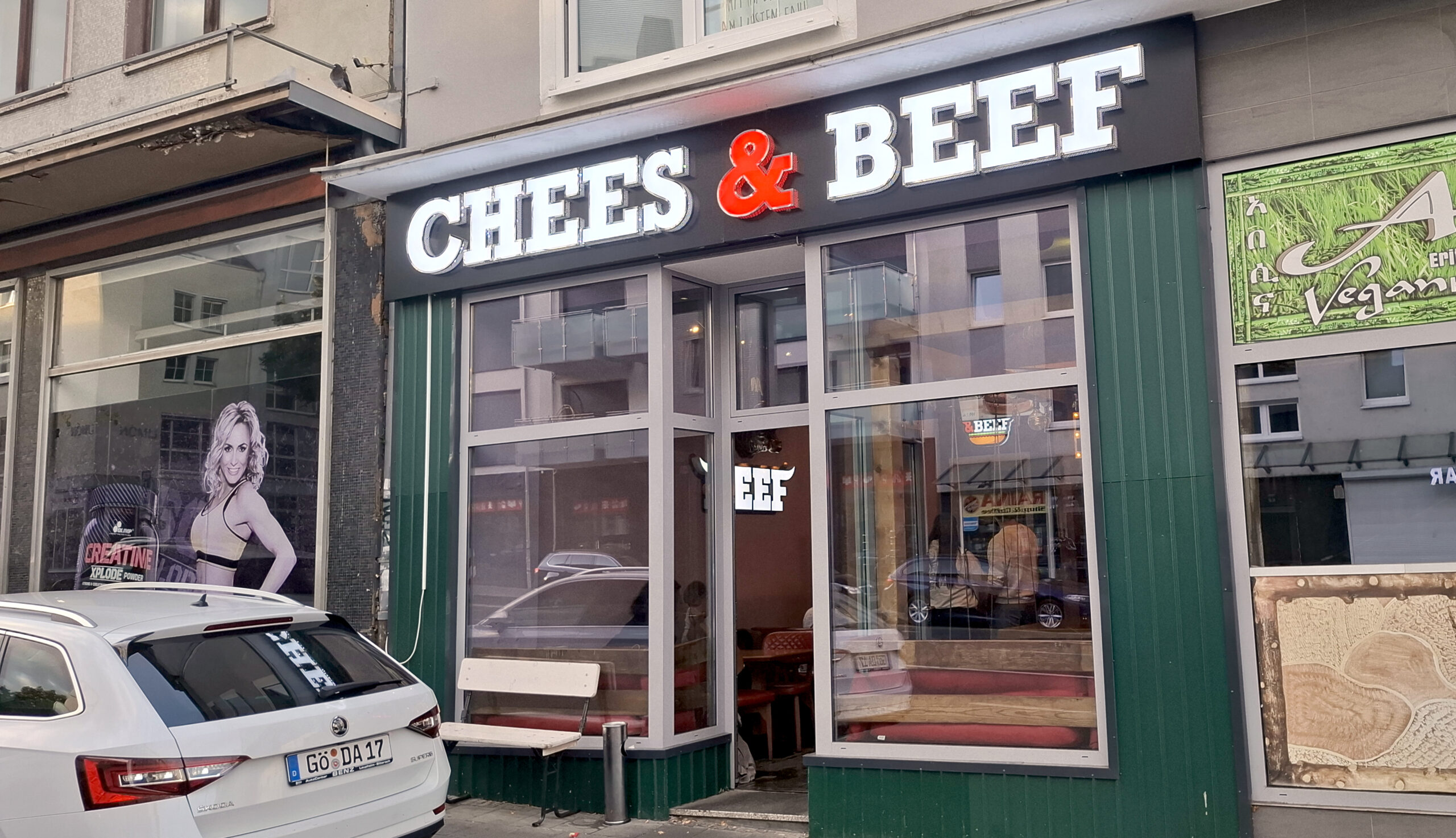 Hamburger bei „Chees & Beef“